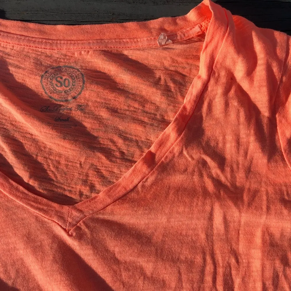 SO bright orange small neck t-shirt - Image 4