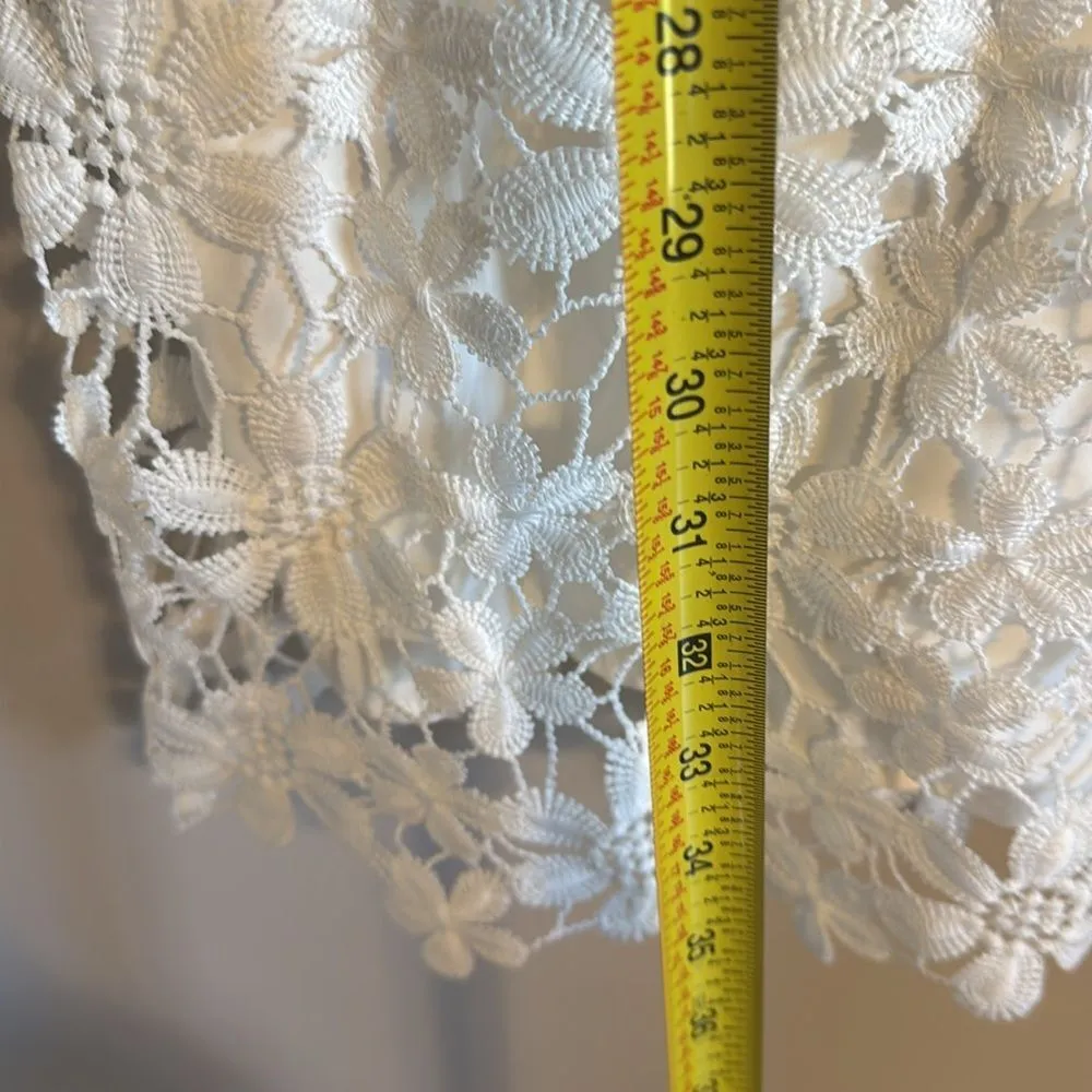 Alexia admor ladies white crochet lace dress bell long sleeves dress size medium - Image 8