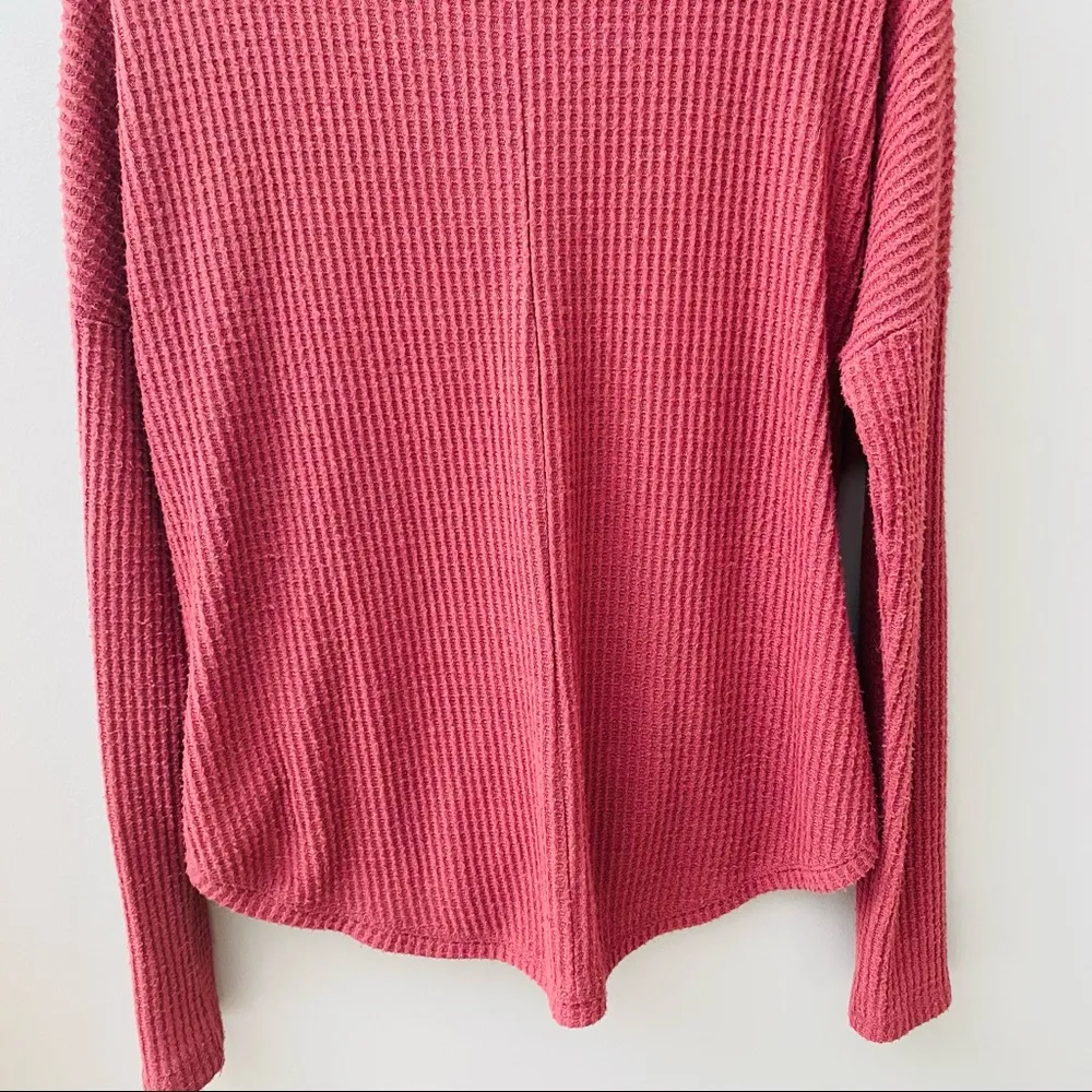 Wild Fable Button Up Waffle Knit Top Maroon Sz Medium - Image 9