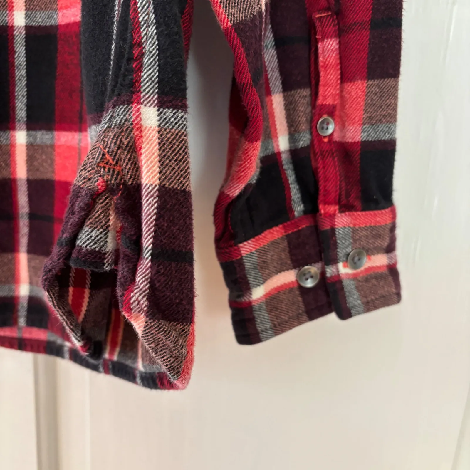 Woolrich Womens Flannel Shirt Red Black Plaid Buffalo Check Button Up Size Large - Image 10