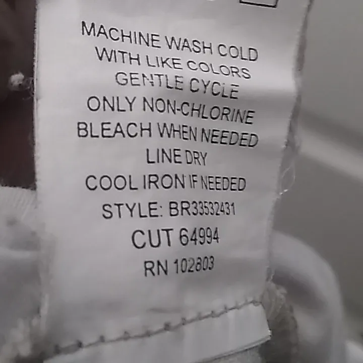 FINAL MARKDOWN Briggs capris 10 - Image 12