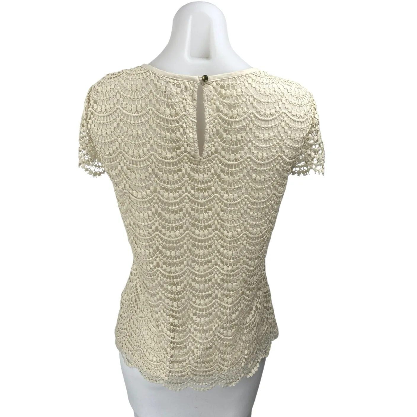 Banana Republic Cream Beige Crochet Lace Short Sleeve Crew Neck Blouse Top Sz 4 - Image 2