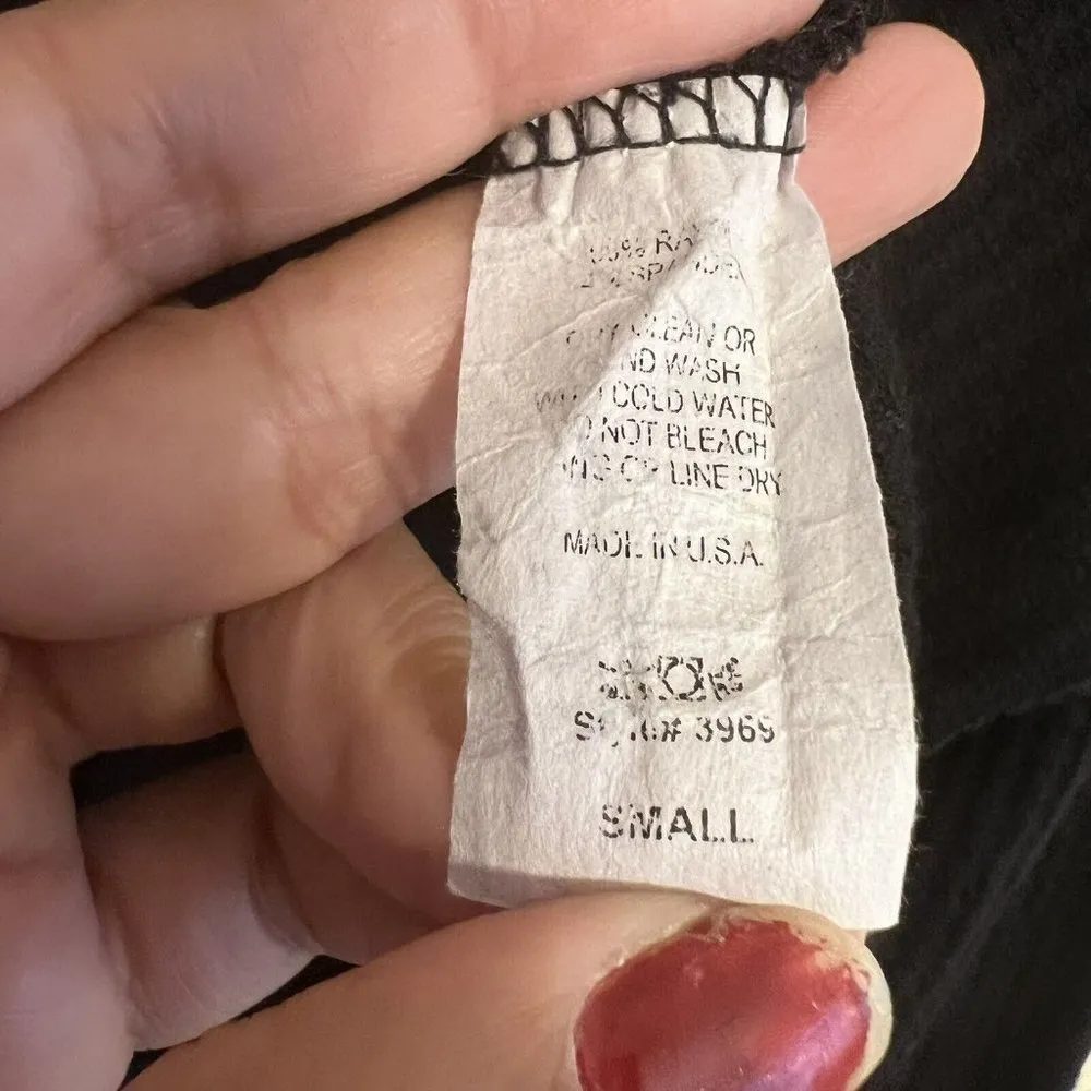 Black Long sleeve waffle knot button, bow tie knot oversized Size Small top - Image 9