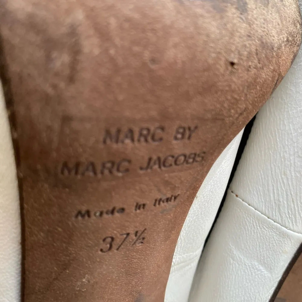 Marc by Marc Jacobs Women's White and Black Bow Flats - Image 5