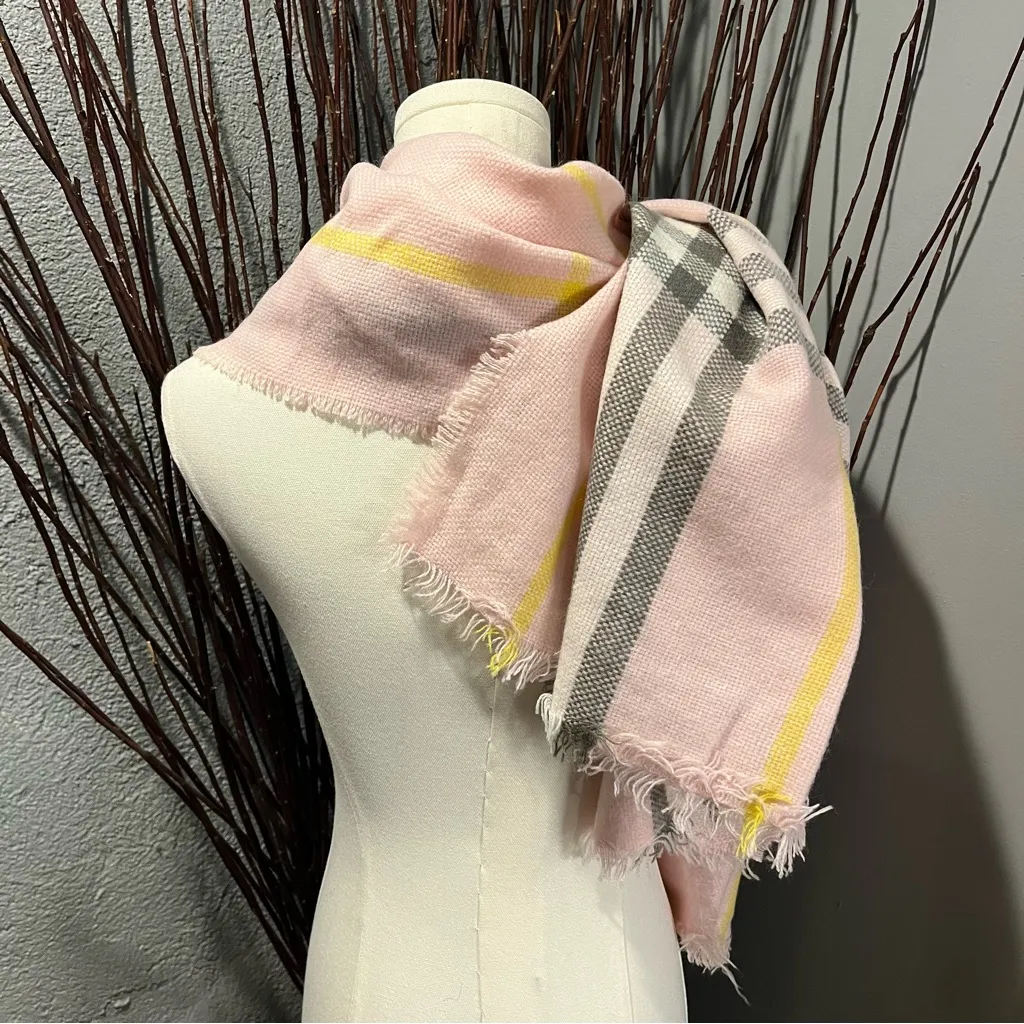 🌸PINK PLAID WOMEN’S OVERSIZED WRAP SCARF🌸 Pink - Image 3