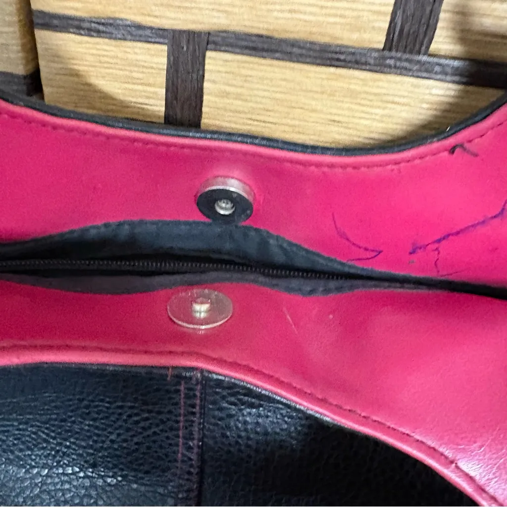 Black E Initial‎ Shoulder Purse - Image 6