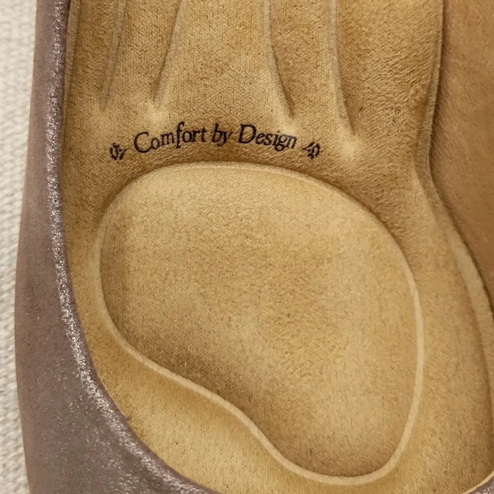 Sofft Lindon Block Heel Pump - Image 11