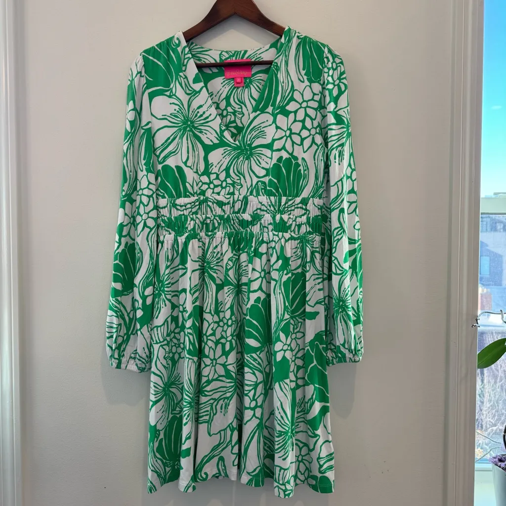 Lilly Pulitzer green and white floral print “Calla” long sleeve v-neck dress - Image 2