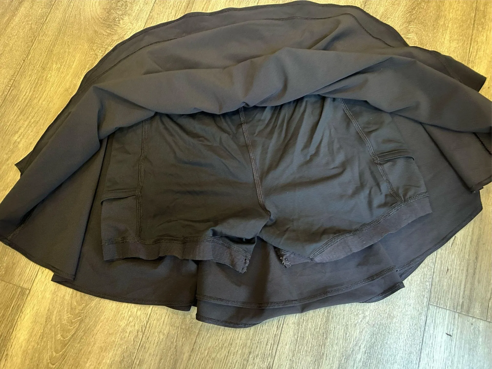 Lululemon Skirt Black - Image 3