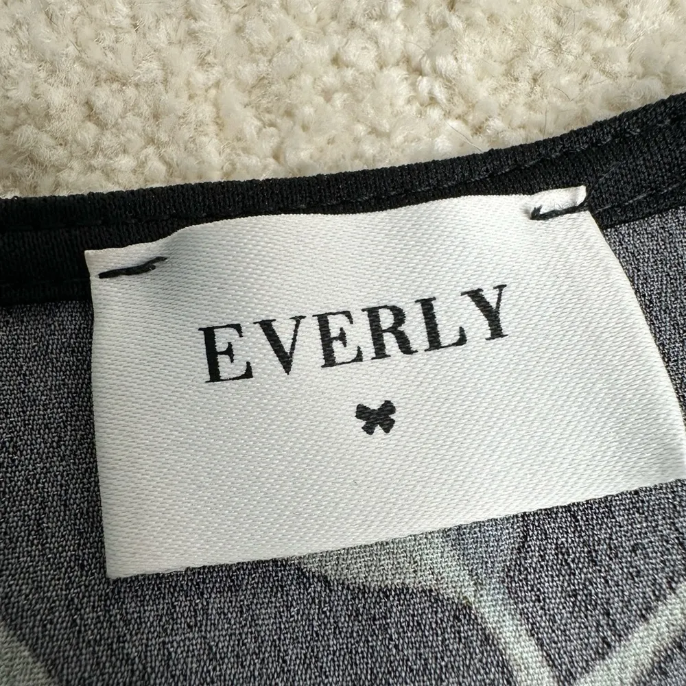 Everly Black and Yellow Rose Romper - Image 4