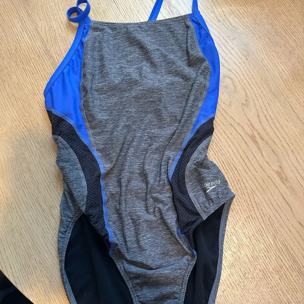 Speedo Women's Swimsuit One Piece 12/38 pro Lt - Image 8