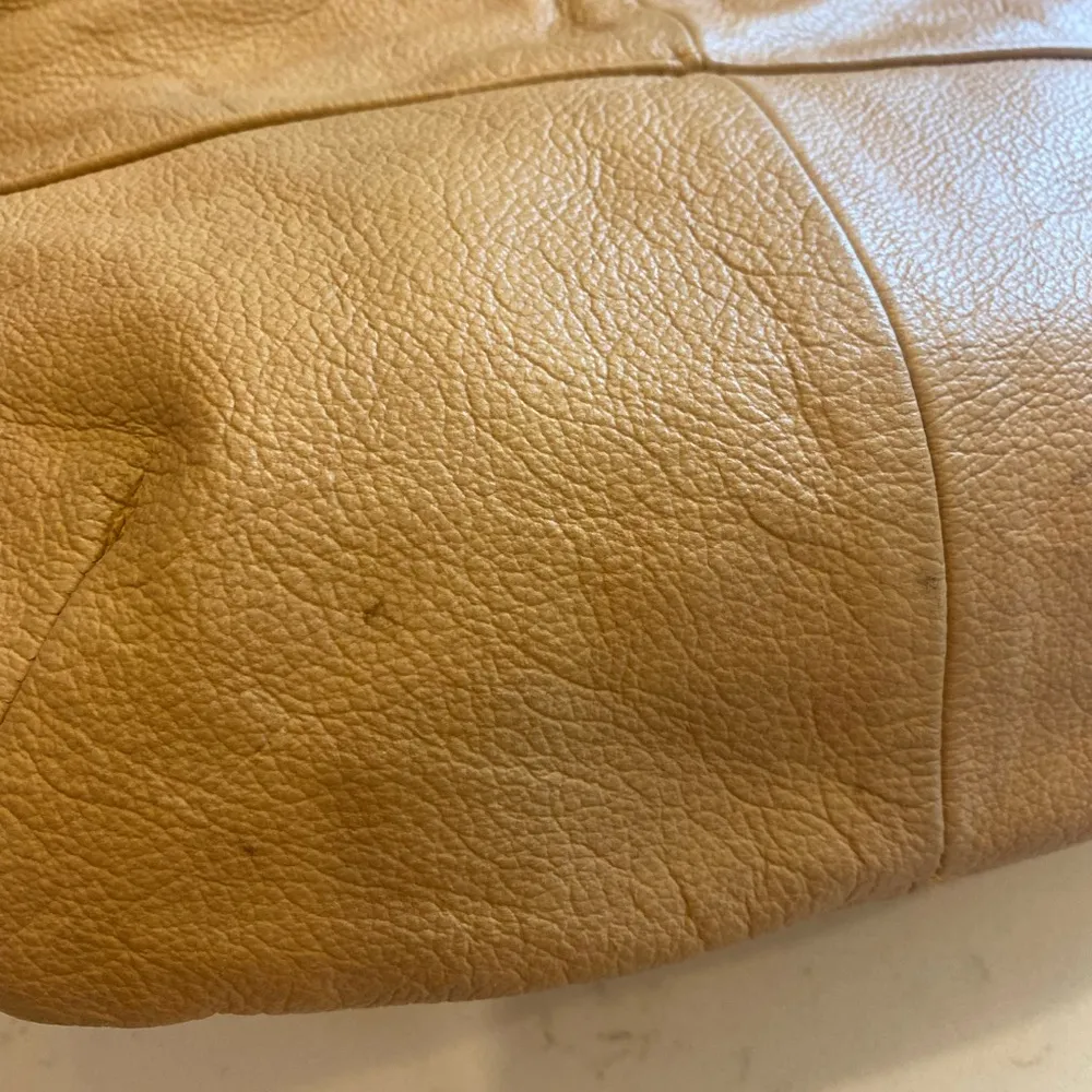 Vintage Genuine Leather Hobo Bag Tan Color Zippered Pocket Made in Mexico - Image 2