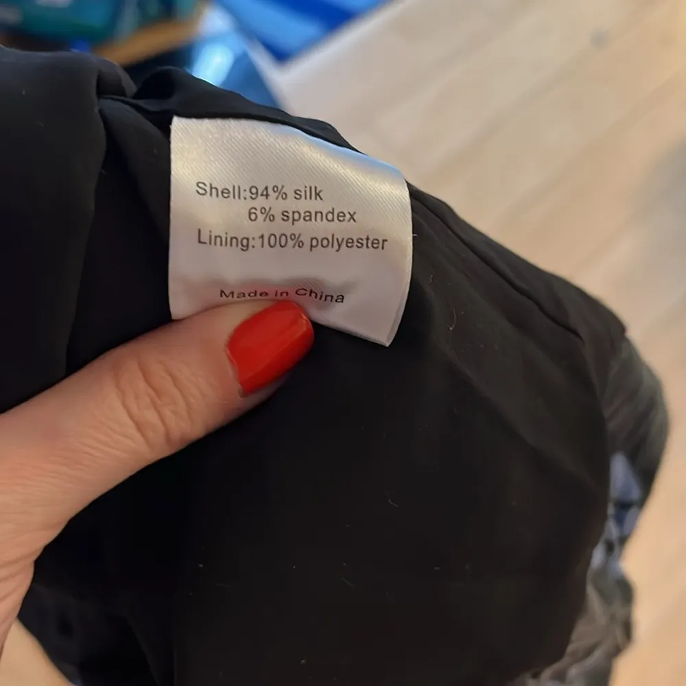 Milly Butterfly Floral Stretch Silk Dress SZ6 - Image 7