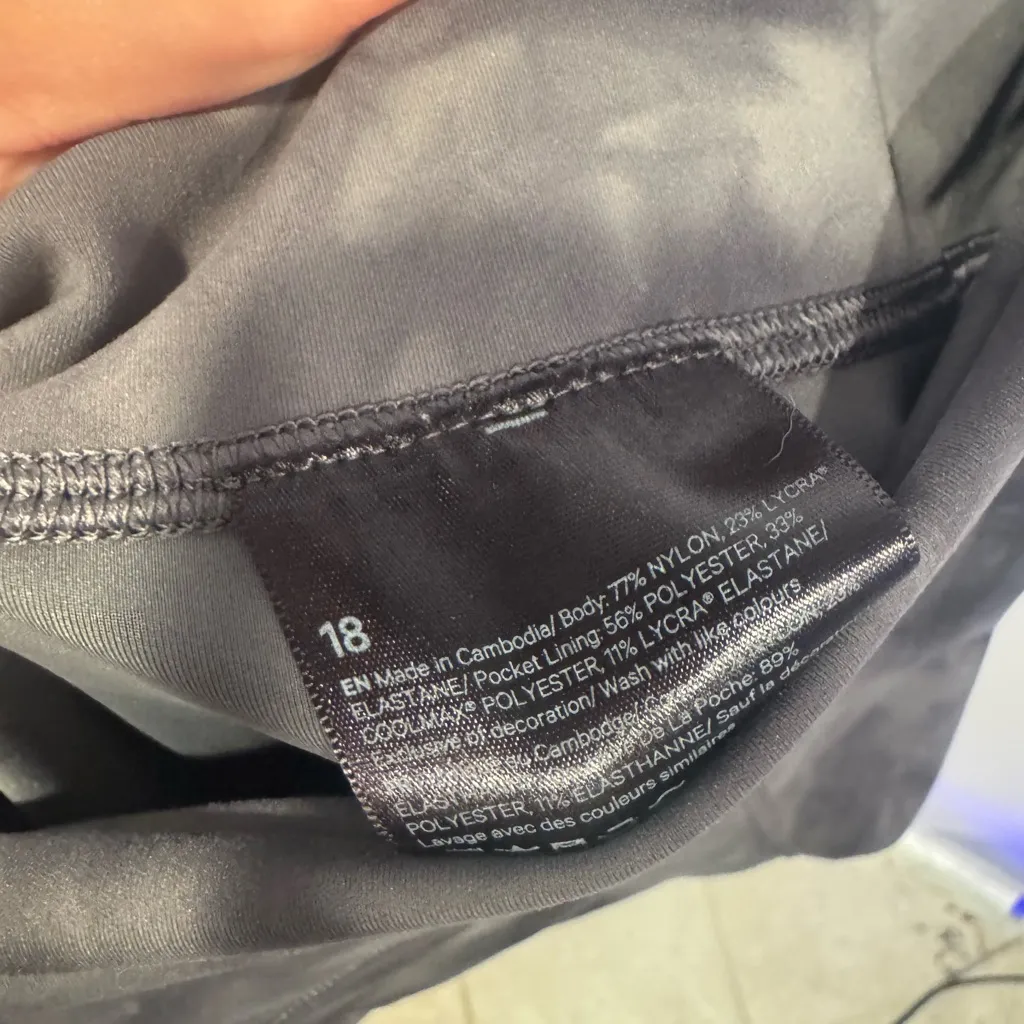 Grey diamond dye Lululemon wunder train leggings - Image 3