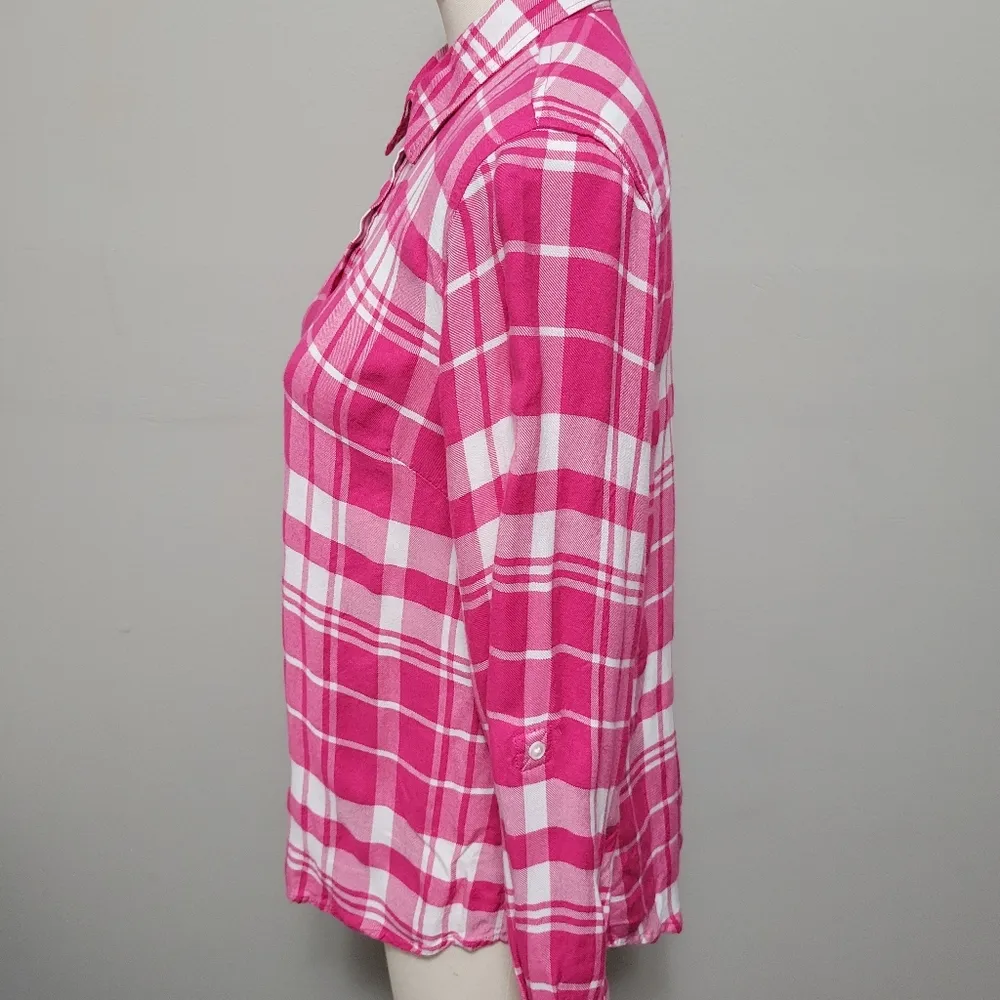 Crown & Ivy pink plaid flannel popover size small - Image 4
