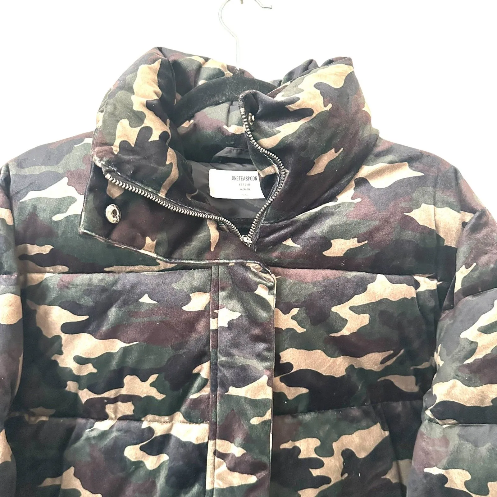 ONE TEASPOON Camo Puffer Jacket Green NWOT Small‎ - Image 4