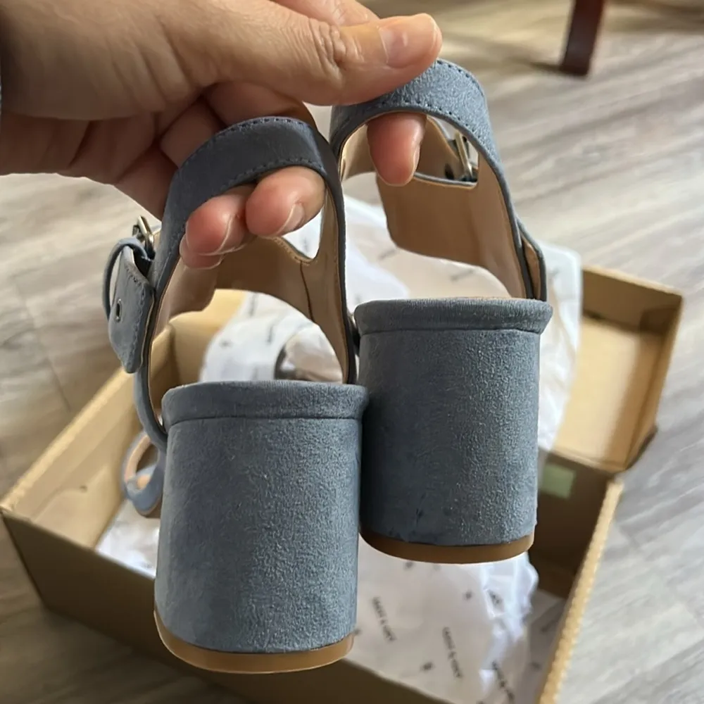 Matt & Nat Denim Strap Sandals Vegan Heeled Sandals in Sky Blue Bock Heel 40/10 Size 9 - Image 6