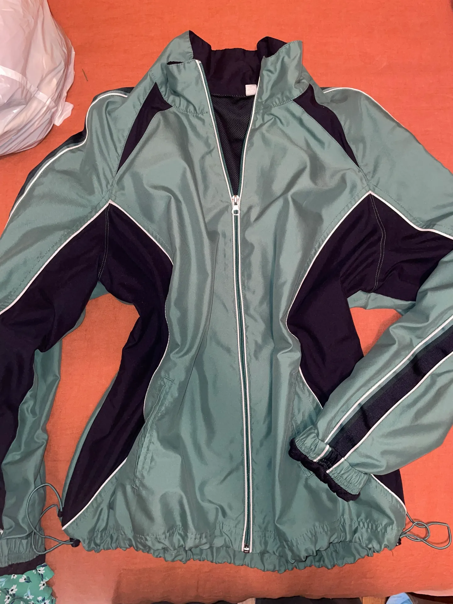 Windbreaker Jacket Green Size XL - Image 3