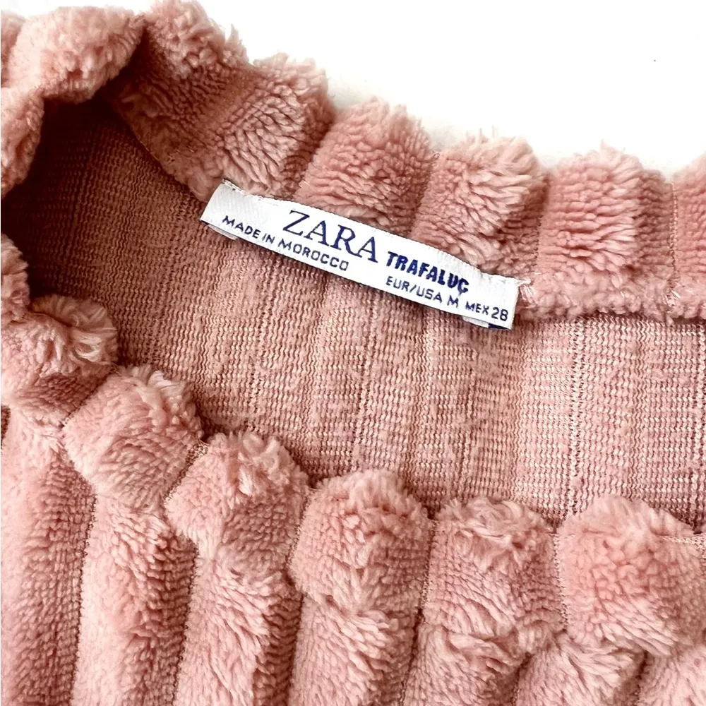 Zara Trafaluc Blush Ribbed Cropped Sweater - Image 3