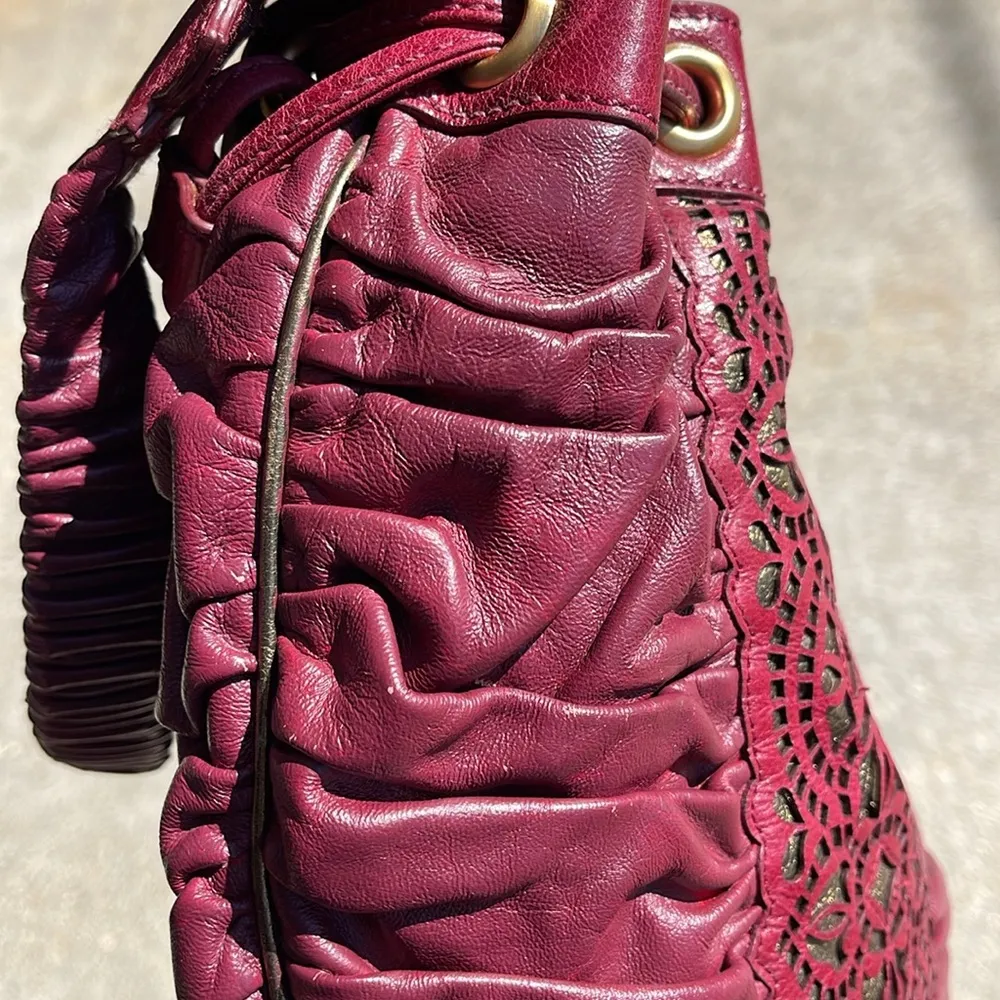 Isabella Fiore  Bucket Bag - Image 14