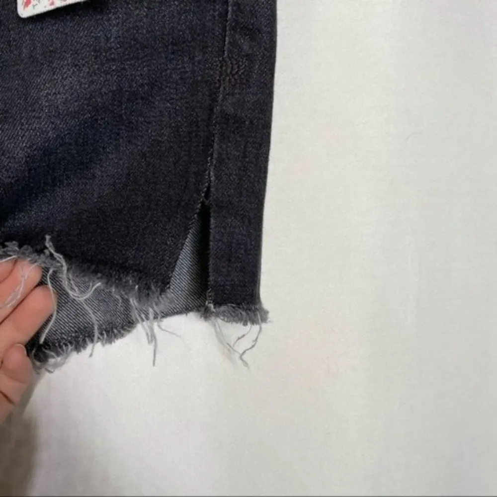 Free People NWT Makai Distressed Cut-Off Shorts in Black - Image 7