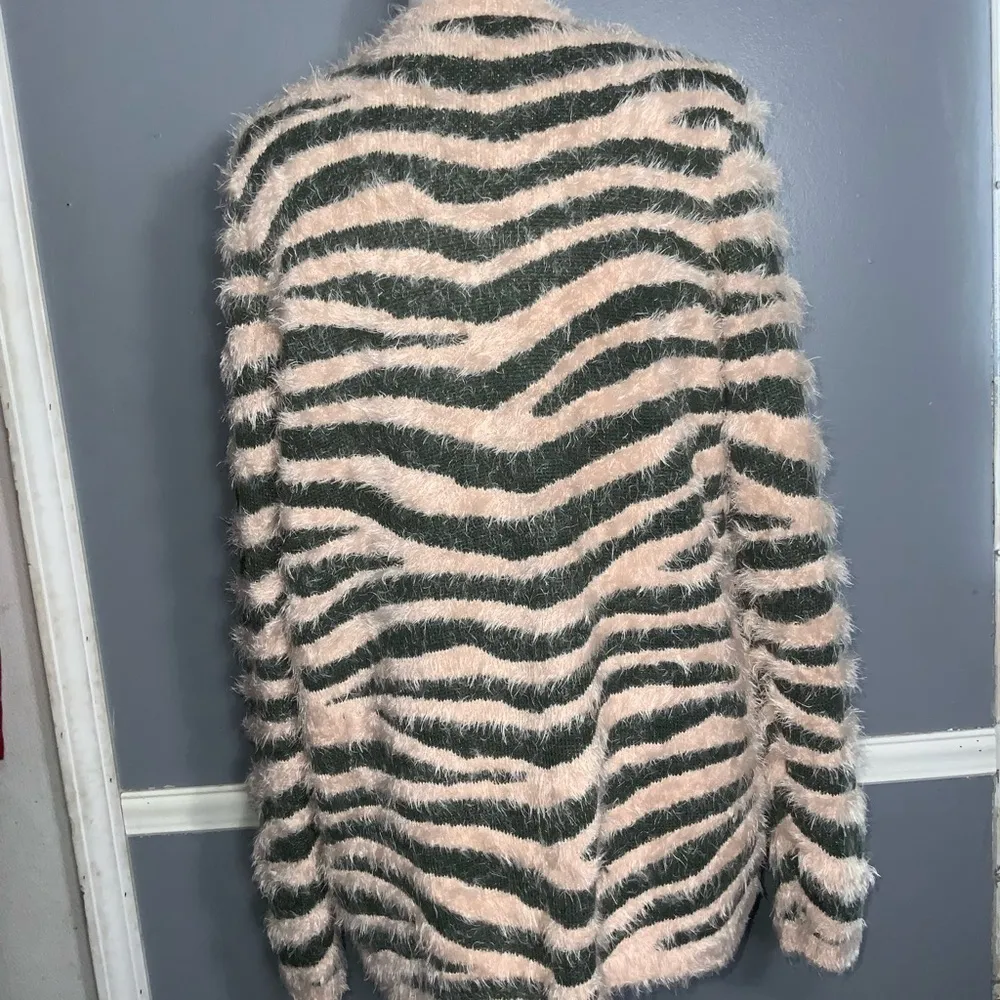 Dusty Rose & Gray Zebra Striped Eyelash Super Soft Cardigan PM - Image 11