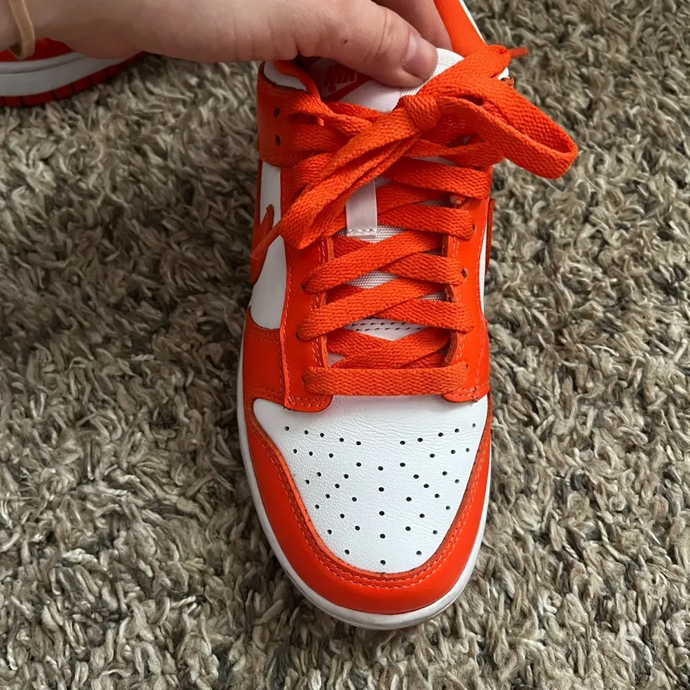 Nike dunks low Syracuse orange size 5.5y or 7w - Image 4