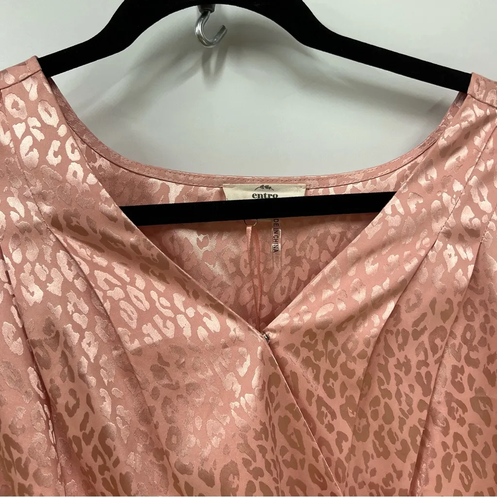 Entro s Shimmering Pink Leopard Blouse flutter sleeve bubble front high low hem - Image 12