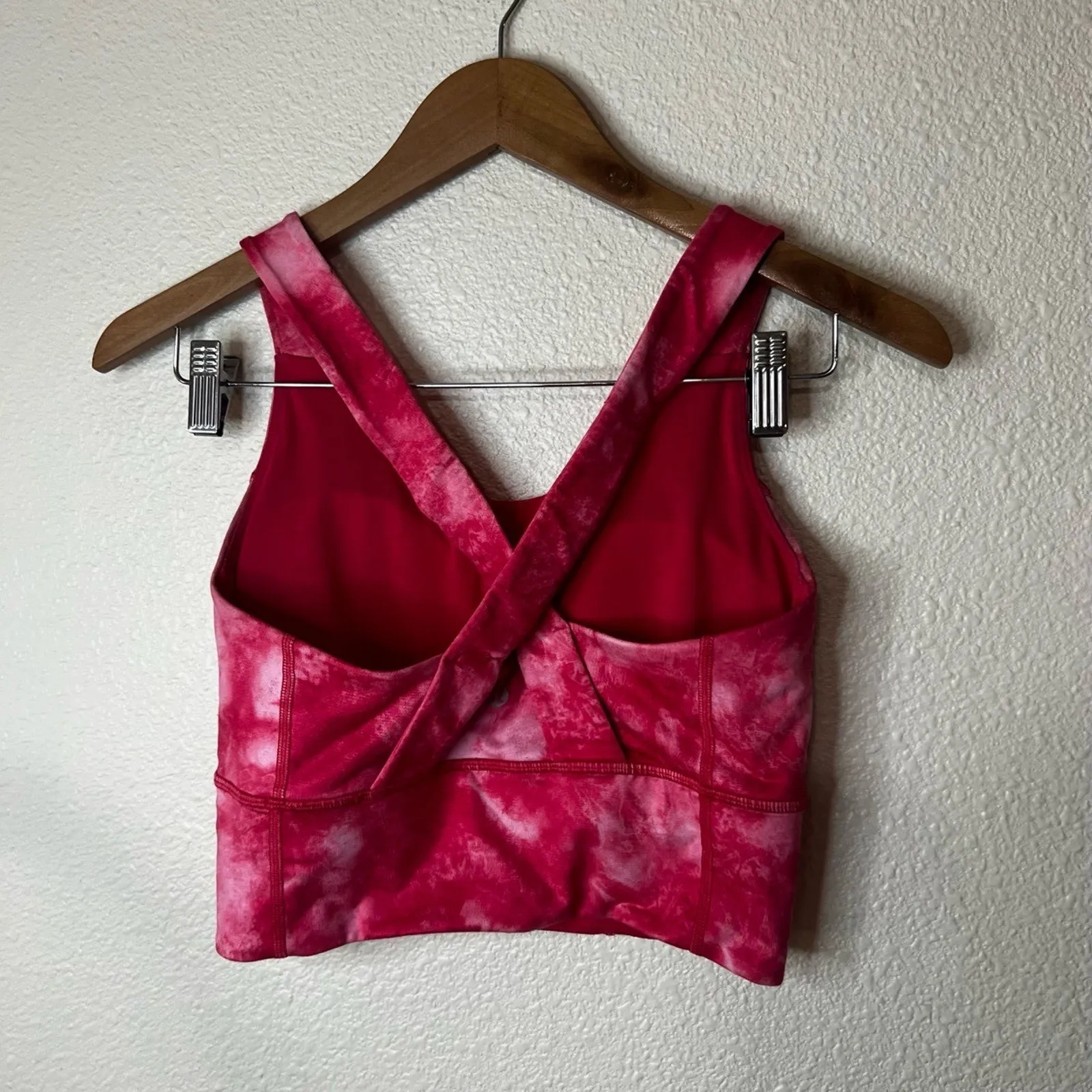 Lululemon Womens Size 6 Pink Tie Dye Crisscross Crop Top Sports Bra Yoga - Image 4