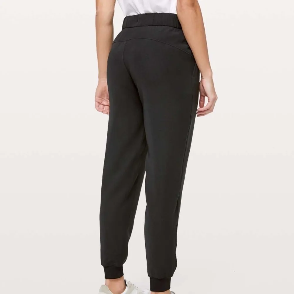 Lululemon On‎ The Fly Jogger Black 8 - Image 3