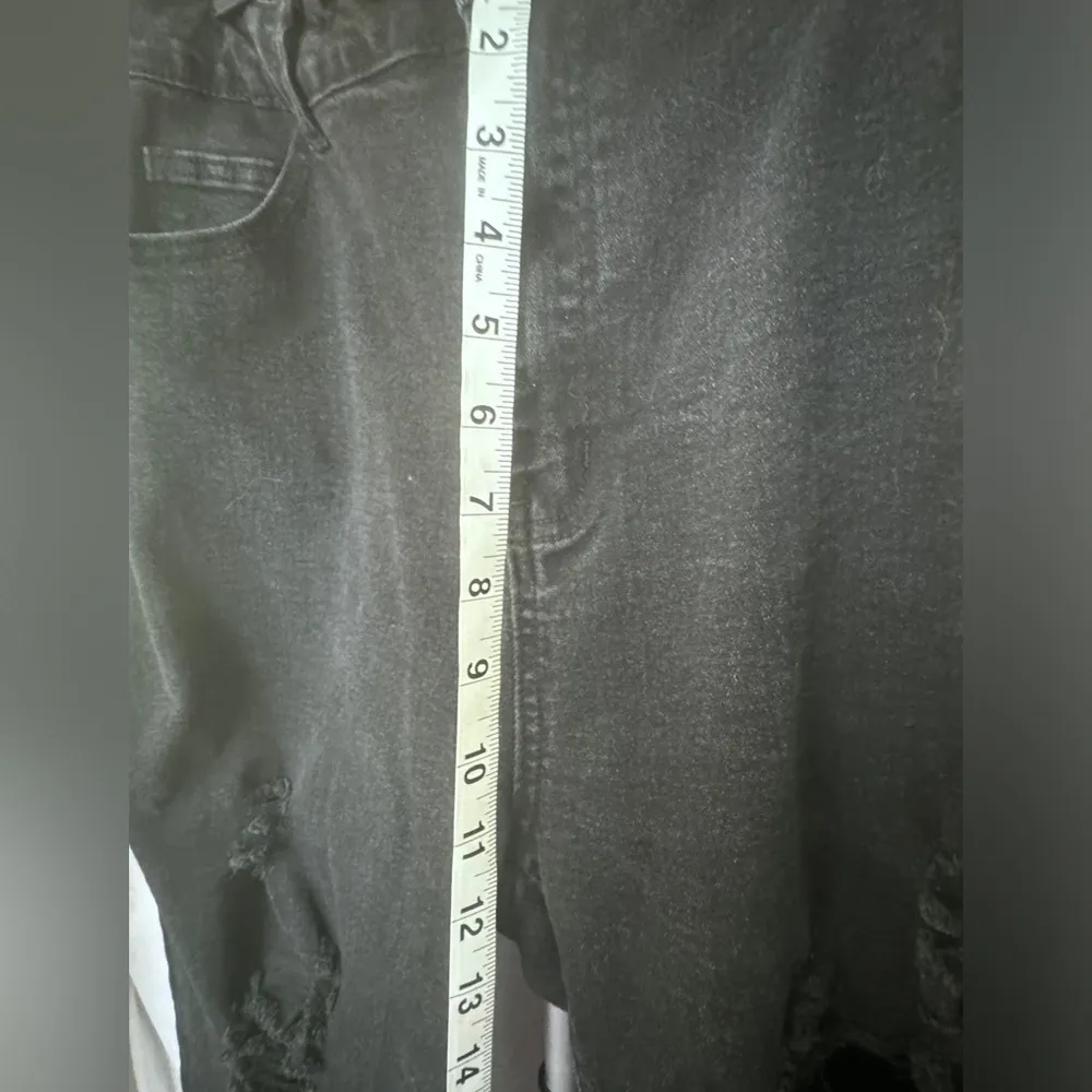 2 for $15 Shein Curve 2XL Black Distressed Denim - Image 6