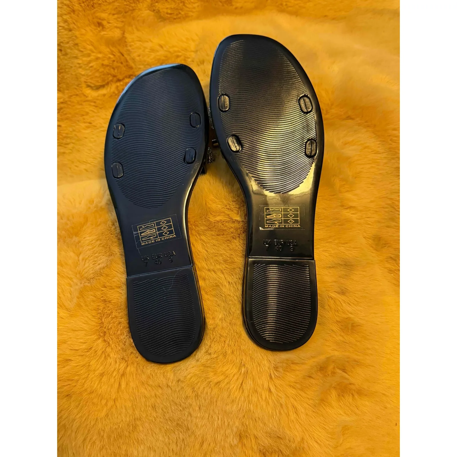 Lauren Lorraine Women's Breeze Black Rhinestone Bow Jelly Slide Sandals Size 9 - Image 7