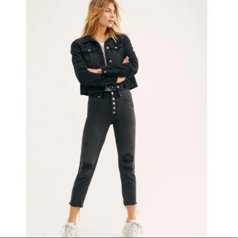 Free People Blossom Rigid Skinny Jeans Black Women’s Size 27 High Rise Raw Hem - Image 2