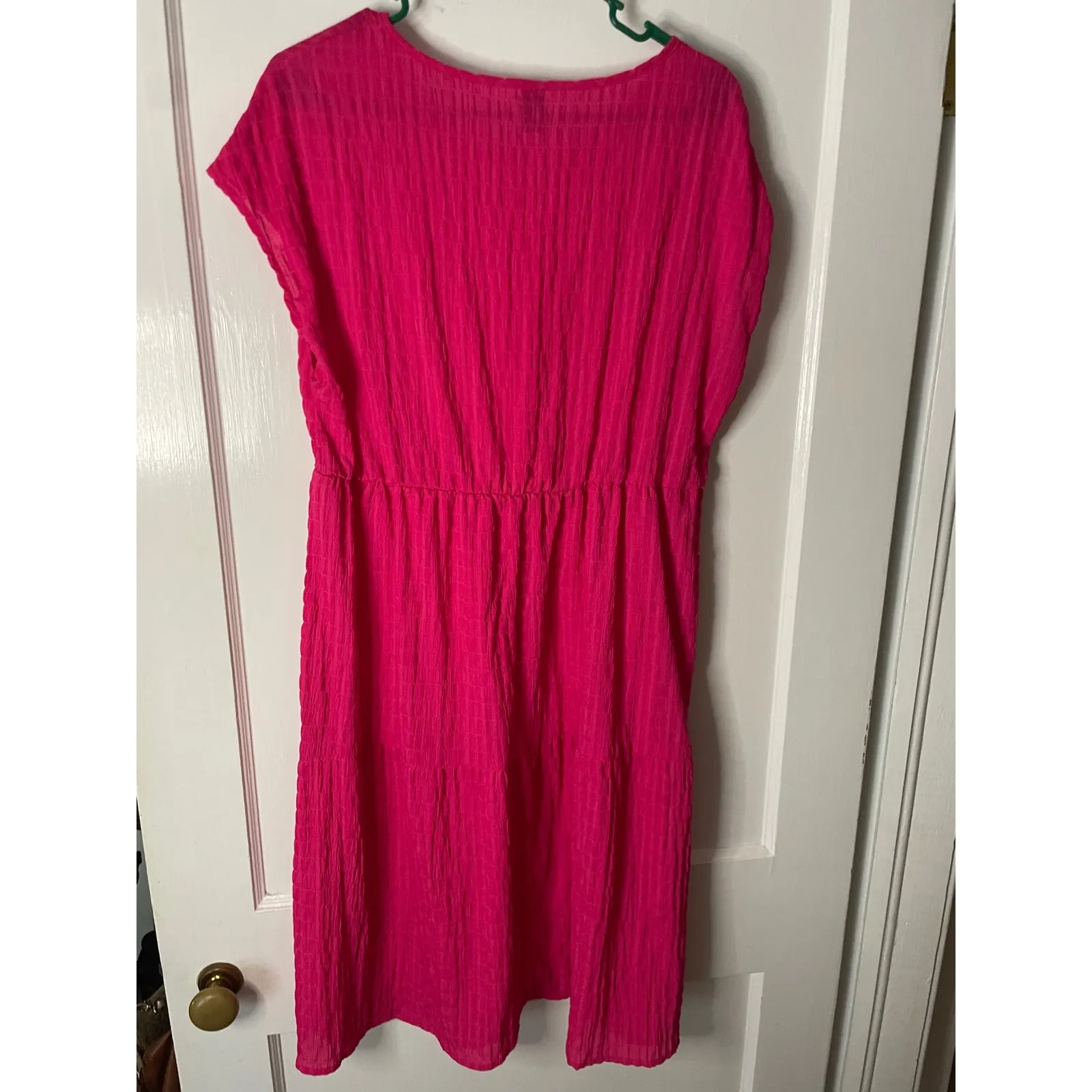 EMERY ROSE Hot Pink Textured Smocked Waist Midi Dress Size L Size L - Image 4