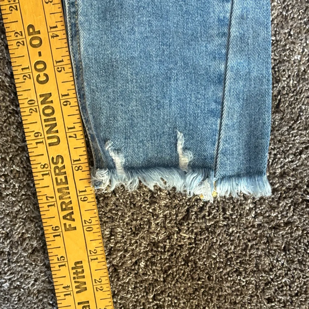 KanCan Light Blue capri Jeans size 25 NWT - Image 4