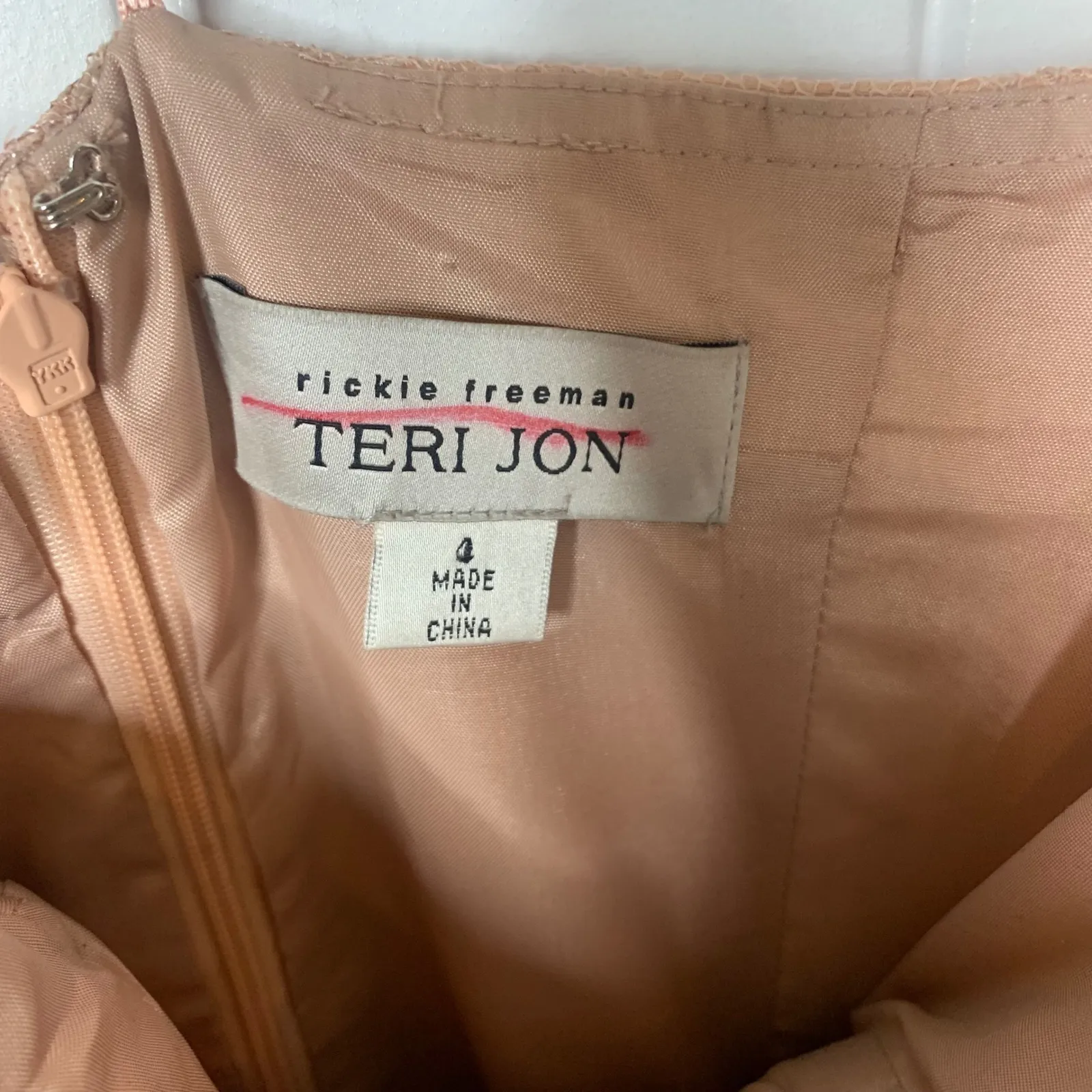 Teri Jon floral lace strapless ruffle tiered maxi gown size 4 prom wedding guest Brown - Image 7