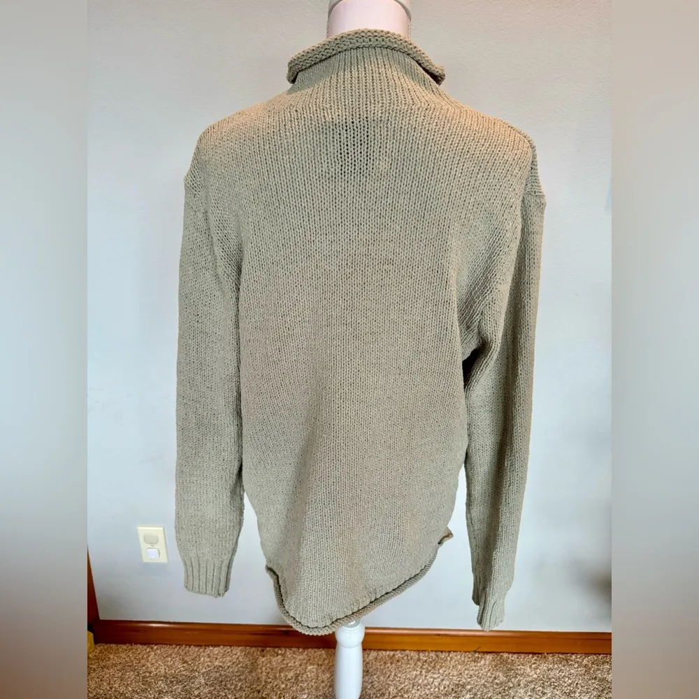 Abercrombie & Fitch Soft Sage Green Knit Sweater | oversized | EUC | XL - Image 6