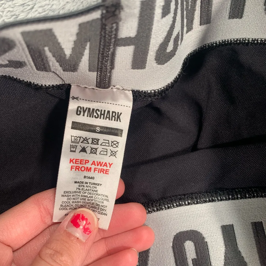 Gymshark Women's Black Athletic Shorts - Image 4