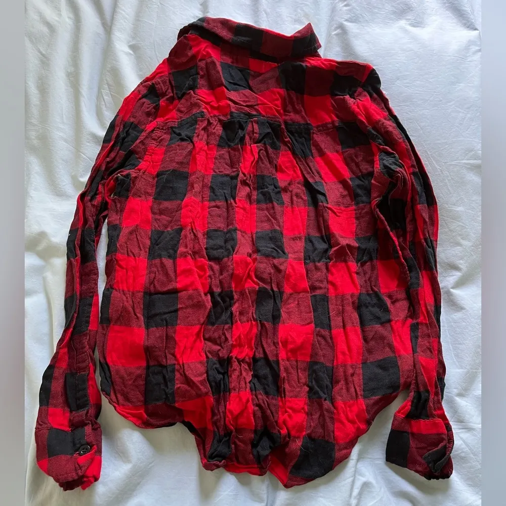 Black & Red plaid checkered long sleeve - Image 5