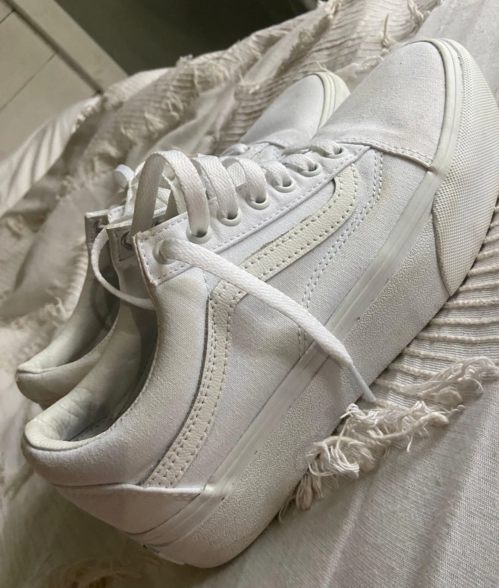 Vans White Platform - Image 3