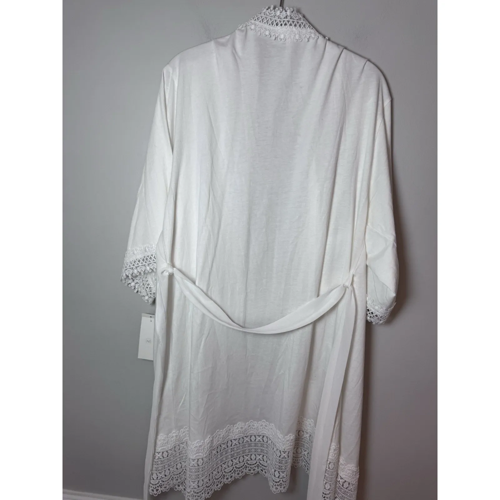 Flora Nikrooz Edie Cotton Modal Lace Trimmed Short Robe Sz S White $88 NWT - Image 16
