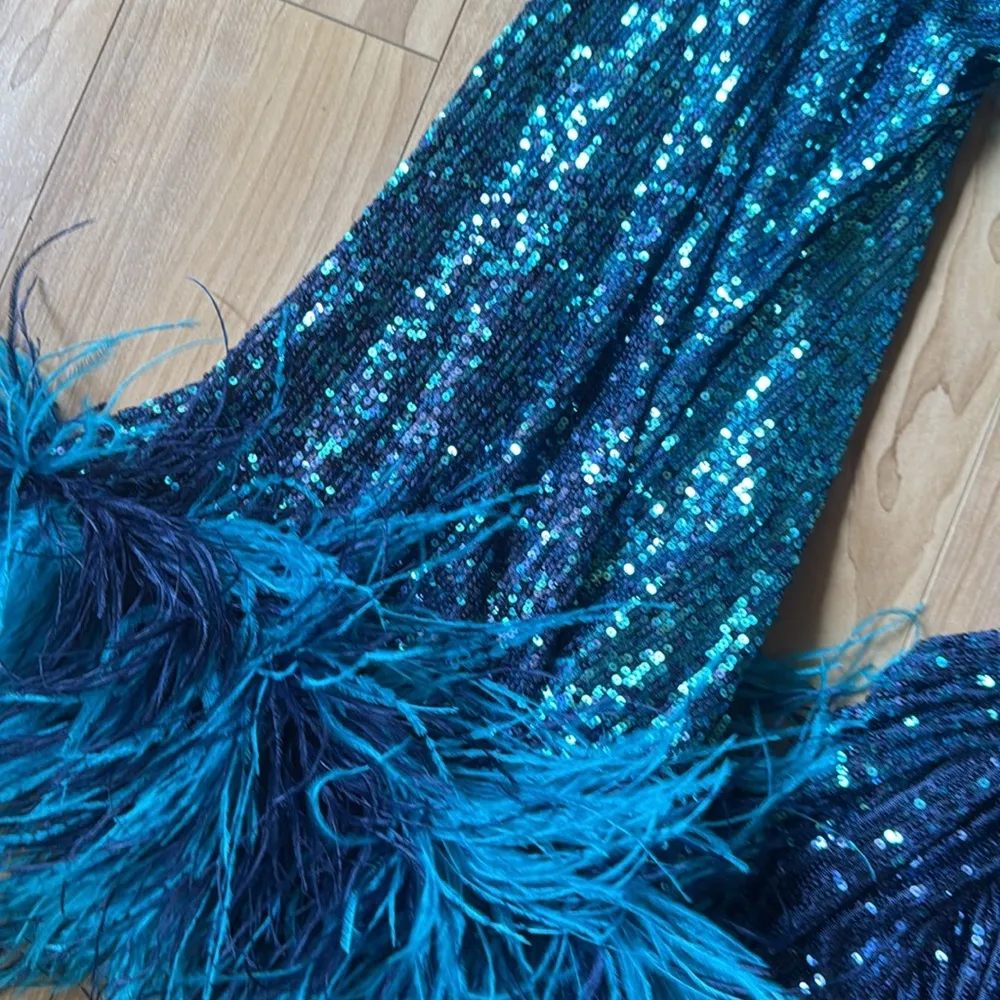 Cutout Feather - Image 3