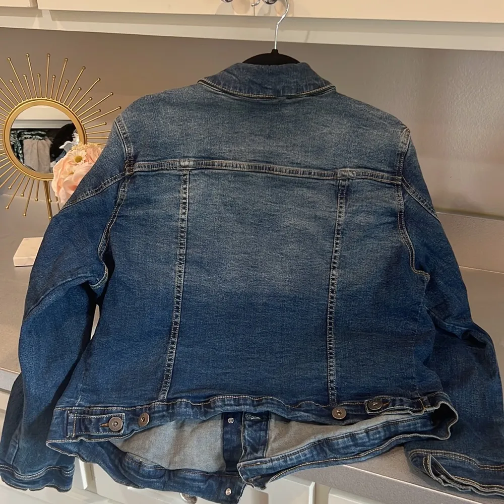Torrid  jean jacket. Like new. - Image 2