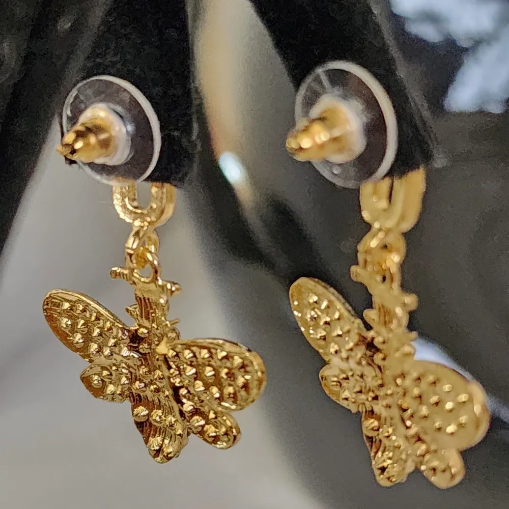 Glam Gold with Rhinestones Bee Earrings - Image 6