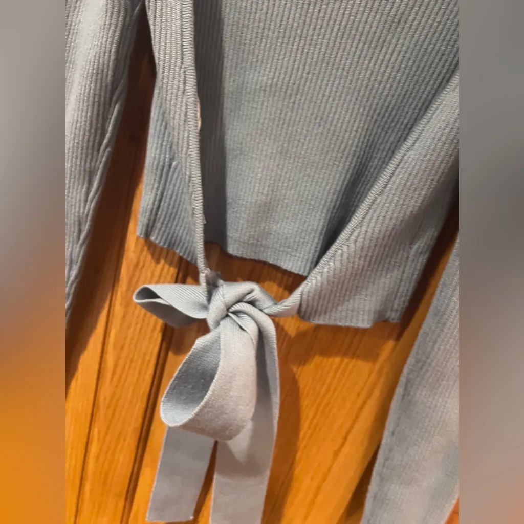 ZARA Open Back Mock Neck Self Tie‎ Bow Blue Knit Sweater Size Medium - Image 14