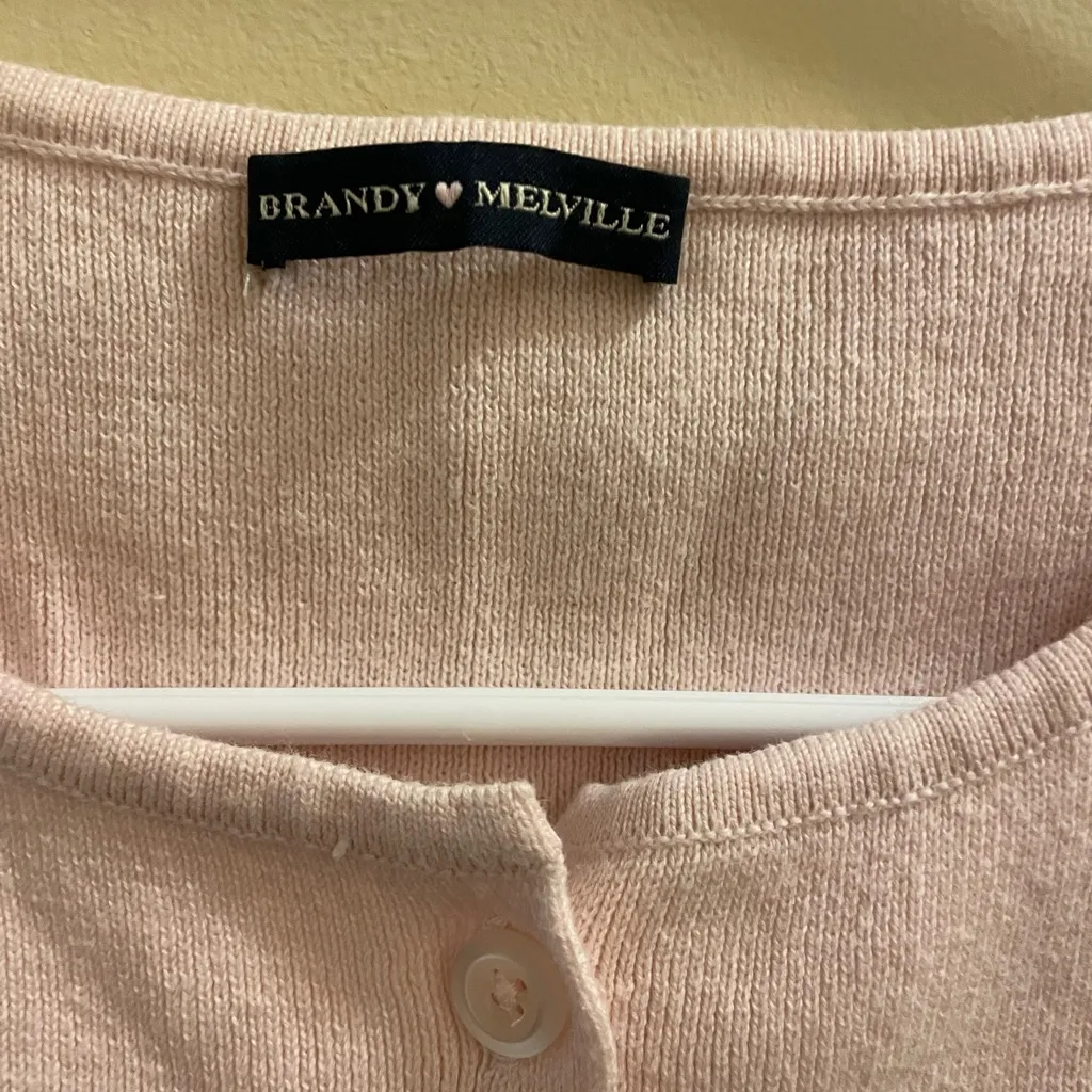 Brandy Melville Athelia Knit Crop Top Sleeveless Pink Button Up Ribbed Small - Image 3