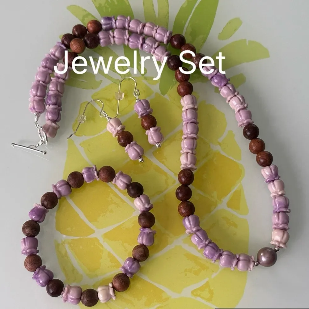 Edison Pearl Pua Kalaunu & 'iliahi Necklace bracelet earring Set Made in Maui Purple - Image 3