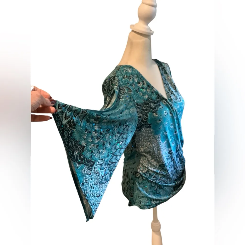 Elegant Women’s Peacock Type Teal & Black Flowey Top w/Tiny Sequins. Blue Size M - Image 2