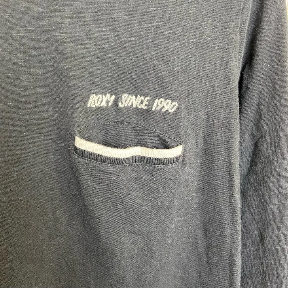 Roxy Mountain & Waves Next Vacation LS Top. Size Medium. - Image 5