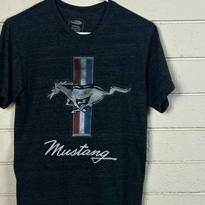 Mustang Black Tee size S - Image 4